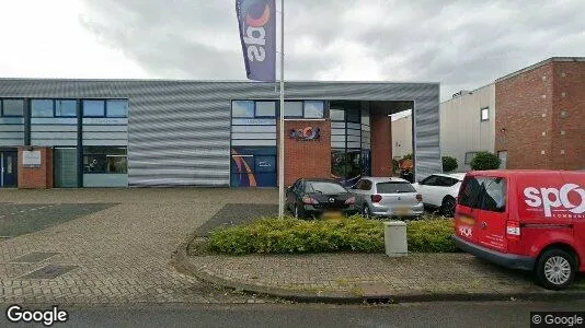 Bedrijfsruimtes for rent i Alphen aan den Rijn - Foto uit Google Street View