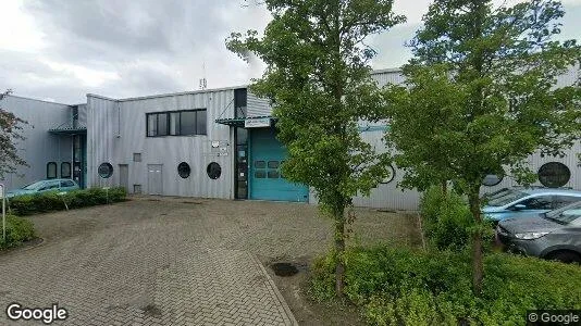Bedrijfsruimtes for rent i Halderberge - Foto uit Google Street View