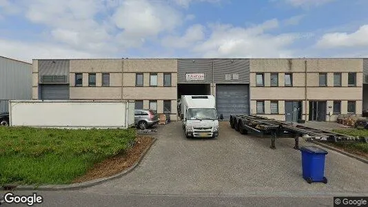 Bedrijfsruimtes for rent i Hellevoetsluis - Foto uit Google Street View