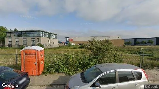 Bedrijfsruimtes for rent i Tilburg - Foto uit Google Street View