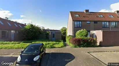 Bedrijfsruimtes for rent in Hellevoetsluis - Photo from Google Street View