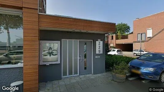 Bedrijfsruimtes for rent i Dordrecht - Foto uit Google Street View