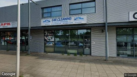 Bedrijfsruimtes for sale i Amsterdam Westpoort - Foto uit Google Street View