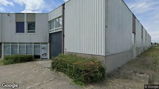 Bedrijfsruimtes for rent i Almere - Foto uit Google Street View