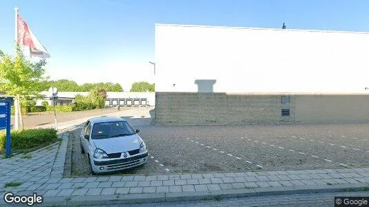Bedrijfsruimtes for rent i Strijen - Foto uit Google Street View