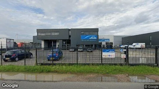 Bedrijfsruimtes for rent i Eindhoven - Foto uit Google Street View