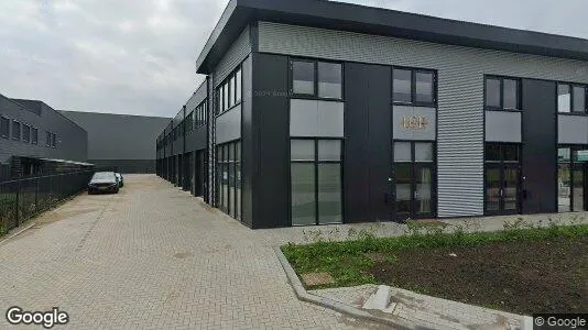 Bedrijfsruimtes for rent i Halderberge - Foto uit Google Street View