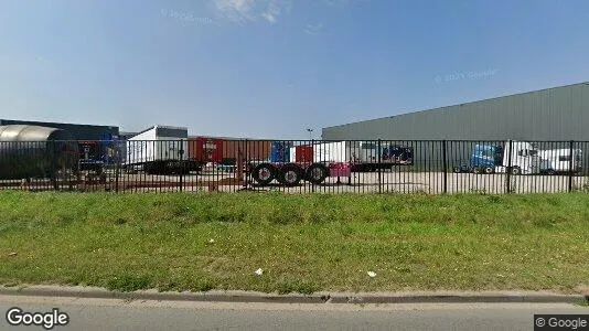 Bedrijfsruimtes for rent i Dordrecht - Foto uit Google Street View