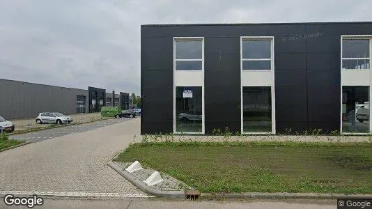 Bedrijfsruimtes for rent i Halderberge - Foto uit Google Street View