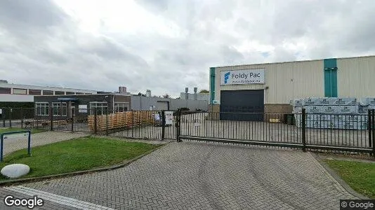 Bedrijfsruimtes for rent i Waalwijk - Foto uit Google Street View