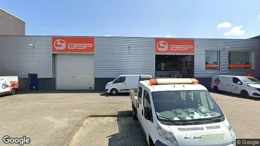 Bedrijfsruimtes for rent i Utrecht Overvecht - Foto uit Google Street View