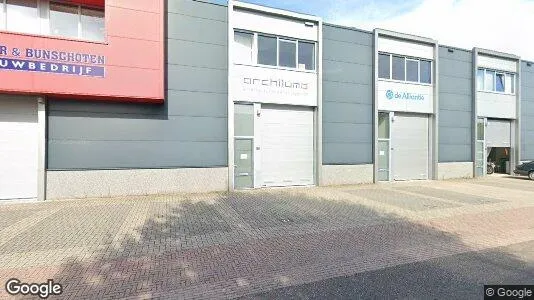 Bedrijfsruimtes for rent i Huizen - Foto uit Google Street View