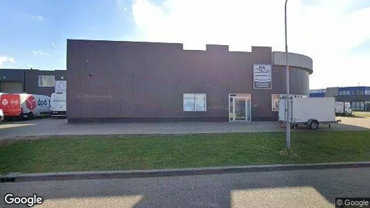 Bedrijfsruimtes for rent i Overbetuwe - Foto uit Google Street View