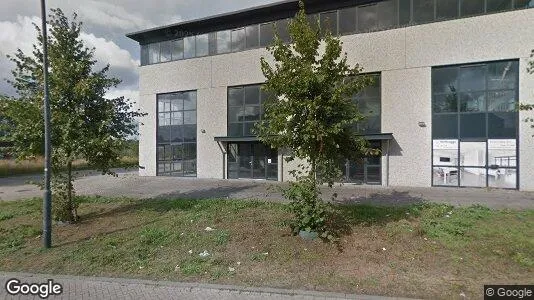 Bedrijfsruimtes for rent i Oosterhout - Foto uit Google Street View