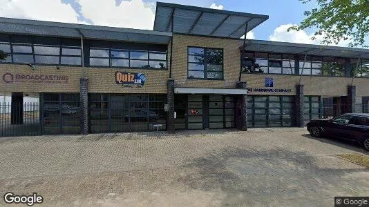 Bedrijfsruimtes for rent i Tilburg - Foto uit Google Street View