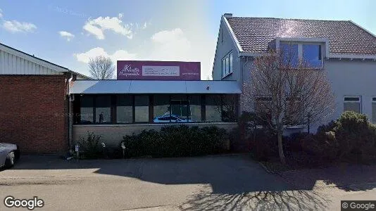 Bedrijfsruimtes for rent i Alphen aan den Rijn - Foto uit Google Street View