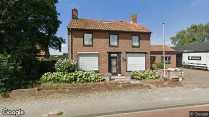 Bedrijfsruimtes for rent in Waalwijk - Photo from Google Street View