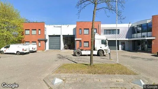 Bedrijfsruimtes for rent i Rotterdam Hoogvliet - Foto uit Google Street View