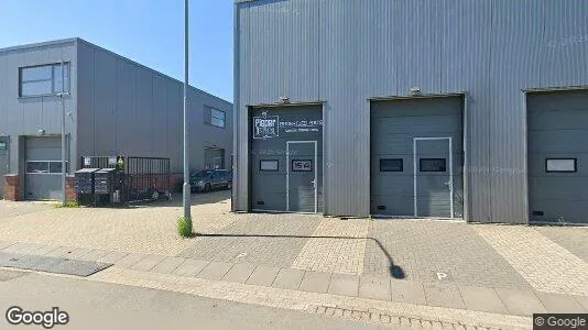 Bedrijfsruimtes for rent i Dordrecht - Foto uit Google Street View