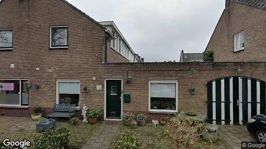 Bedrijfsruimtes for sale i Huizen - Foto uit Google Street View