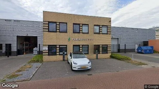 Bedrijfsruimtes for rent i Best - Foto uit Google Street View