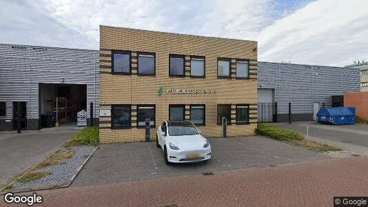 Bedrijfsruimtes for rent i Best - Foto uit Google Street View