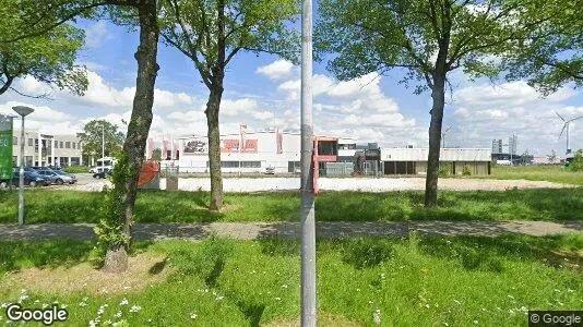 Bedrijfsruimtes for rent i Amsterdam Westpoort - Foto uit Google Street View