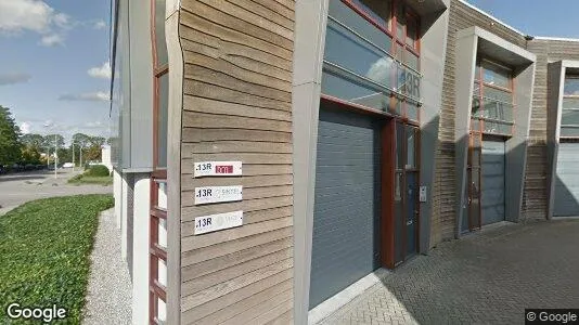 Bedrijfsruimtes for rent i Utrecht Overvecht - Foto uit Google Street View
