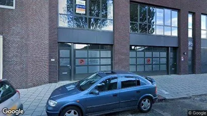 Bedrijfsruimtes for rent in The Hague Laak - Photo from Google Street View