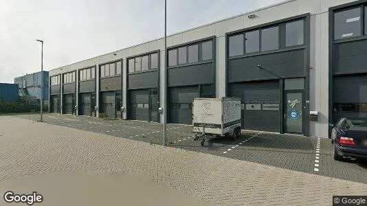 Bedrijfsruimtes for rent i Alphen aan den Rijn - Foto uit Google Street View