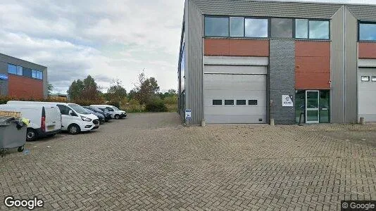Bedrijfsruimtes te huur i Alphen aan den Rijn - Foto uit Google Street View